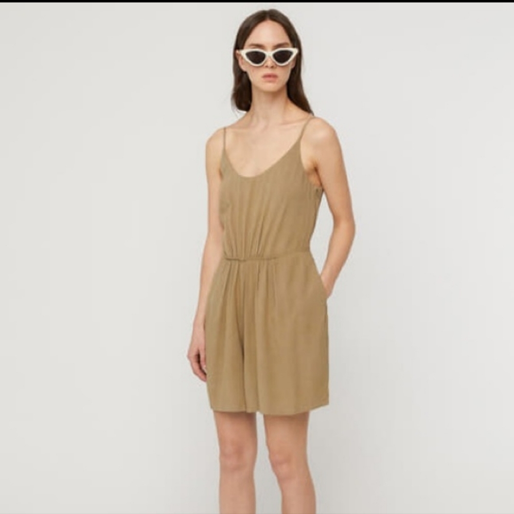 Oak + Fort Romper in Small, Sage Green